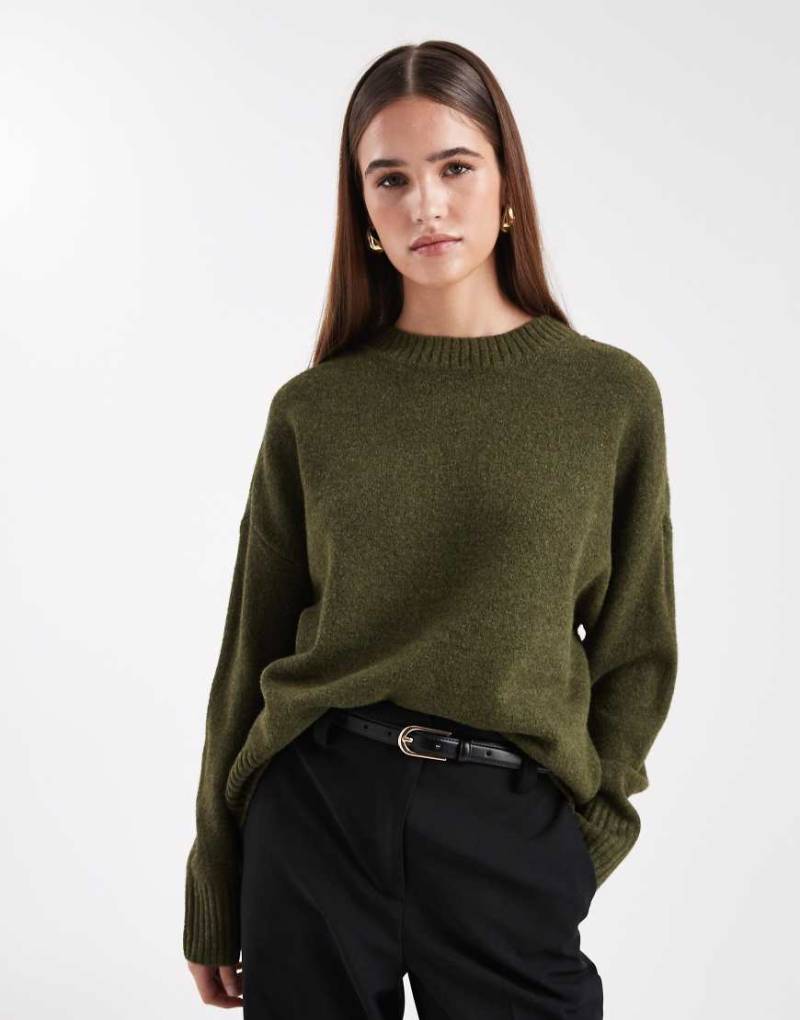 Vero Moda - Weicher Pullover in Traubenblattgrün mit Rundhalsausschnitt von Vero Moda