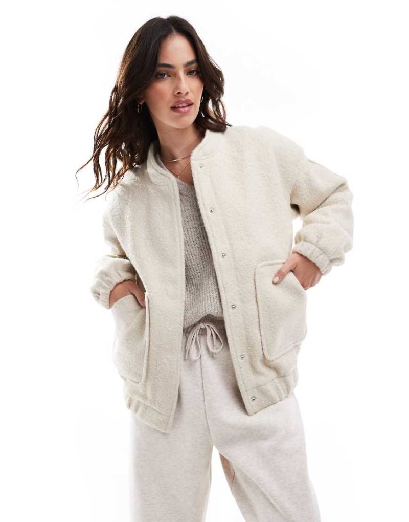 Vero Moda - Weit geschnittene Bomberjacke in Hellbeige mit Struktur-Neutral von Vero Moda