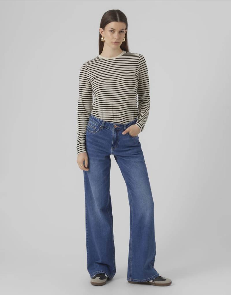 Vero Moda - Weit geschnittene Denim-Jeans in Mittelblau von Vero Moda