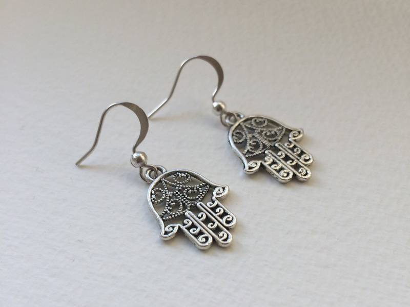 Hamsa Hand Von Fatima Wunderschön Verziert Silber Ohrringe Schutz Charm Erfolg Harmonie Heilung Geschenk Liebe Freundschaft von VerodesignStudio