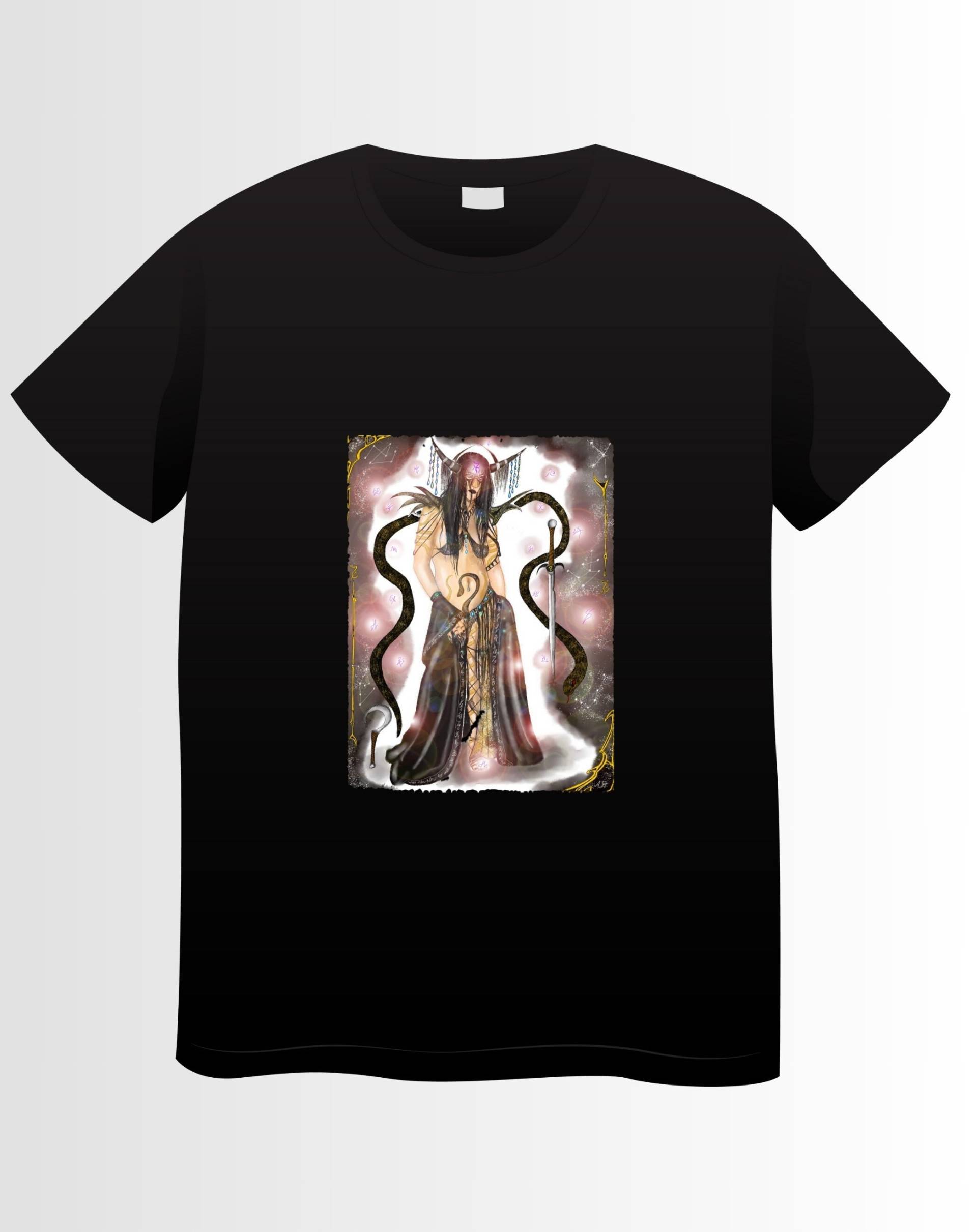 Exklusives T-Shirt Von Dark Scripter Motiv "Tarotkarte" von VeronikasGeschenke