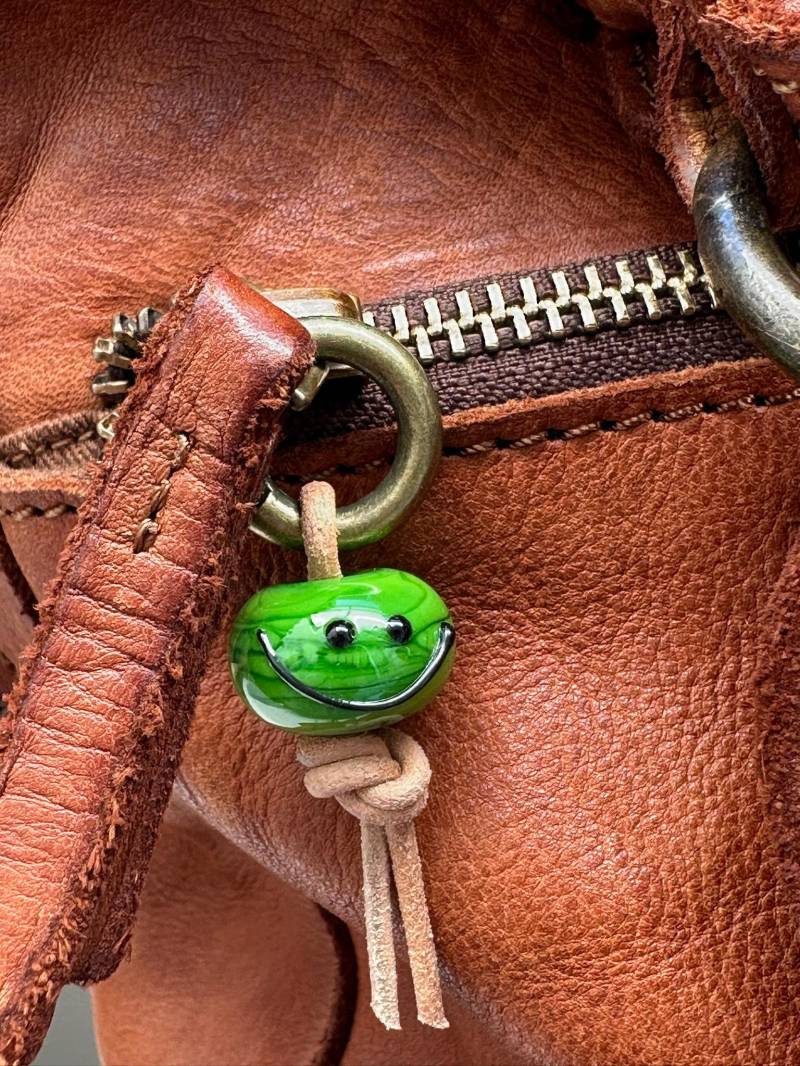 Handmade - Smiley Aus Glas Anhänger Glaskunst Grasgrün von Verperlthoch2