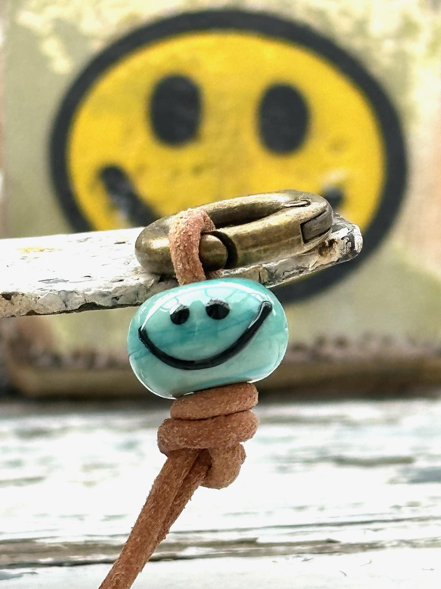Handmade - Smiley Aus Glas Anhänger Glaskunst Türkis Handmade - Smiley Aus Glas Anhänger Glaskunst Türkis von Verperlthoch2