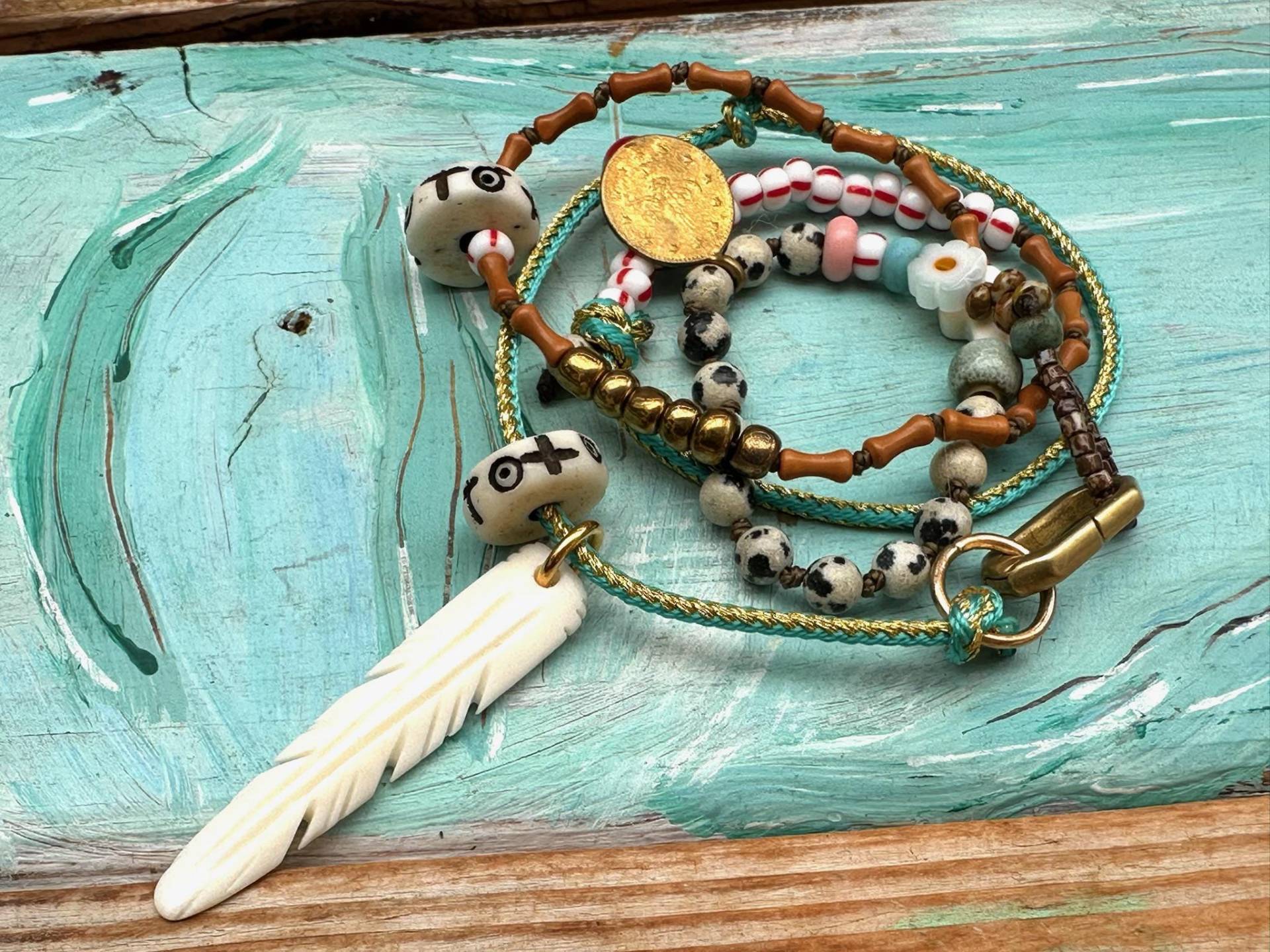 Kurze Kette Aus Kleinen Glasperlen - Boho Style Anhänger 58cm Kurze Kette Aus Kleinen Glasperlen - Boho Style Anhänger 58cm von Verperlthoch2