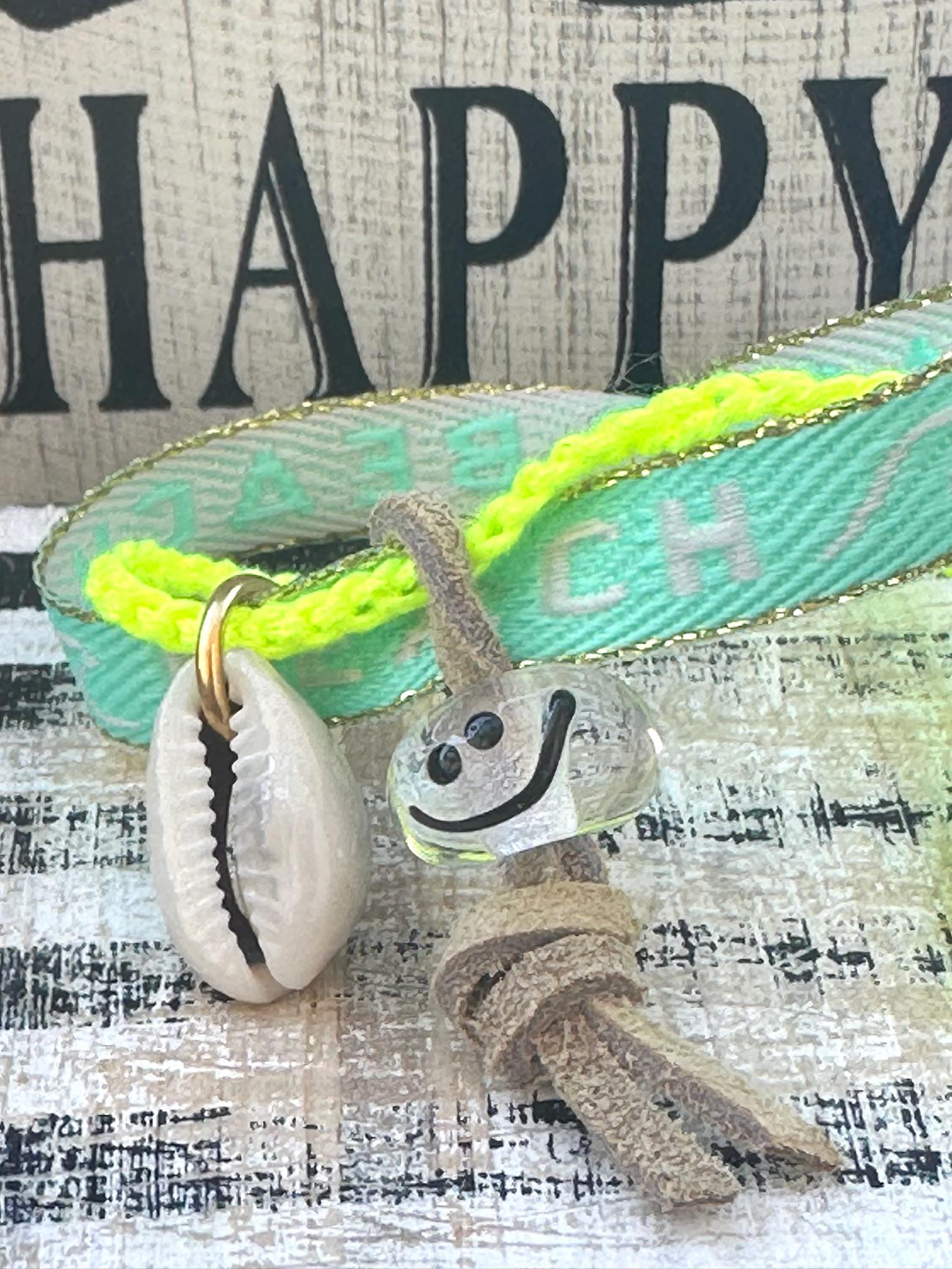 Smiley Armband - Glasperle Handgefertigt Aus Band Verstellbar Türkis Und Neon Smiley Armband - Glasperle Handgefertigt Aus Band Verstellbar Türkis Und Neon von Verperlthoch2