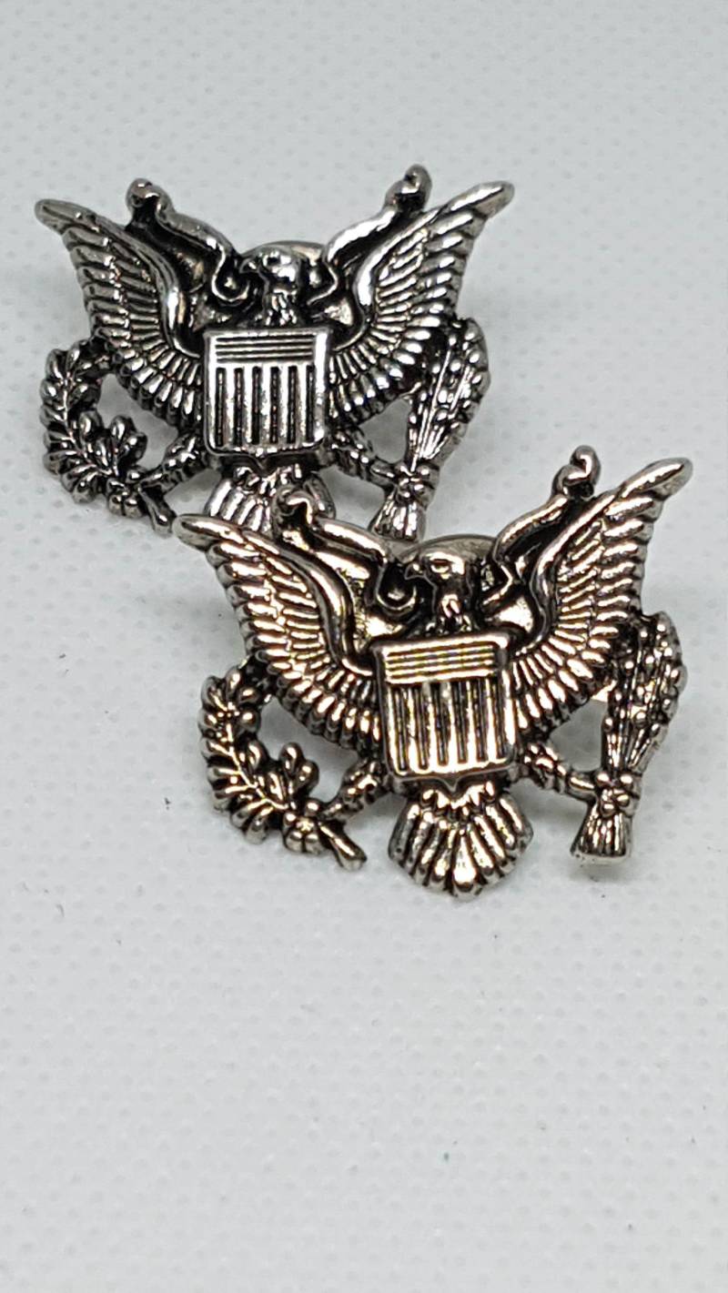 Vintage Pins von Versaplus