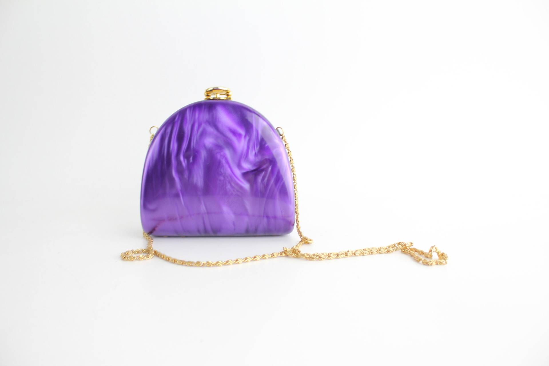 Major Arc Minaudiere | Vintage 1980Er Jahre Lila Irisierende Box Abendtasche Umhängetasche Mit Karabinerverschluss Major Arc Minaudiere | Vintage 1980Er Jahre Lila Irisierende Box Abendtasche Umhängetasche Mit Karabinerverschluss von VerseauVintage