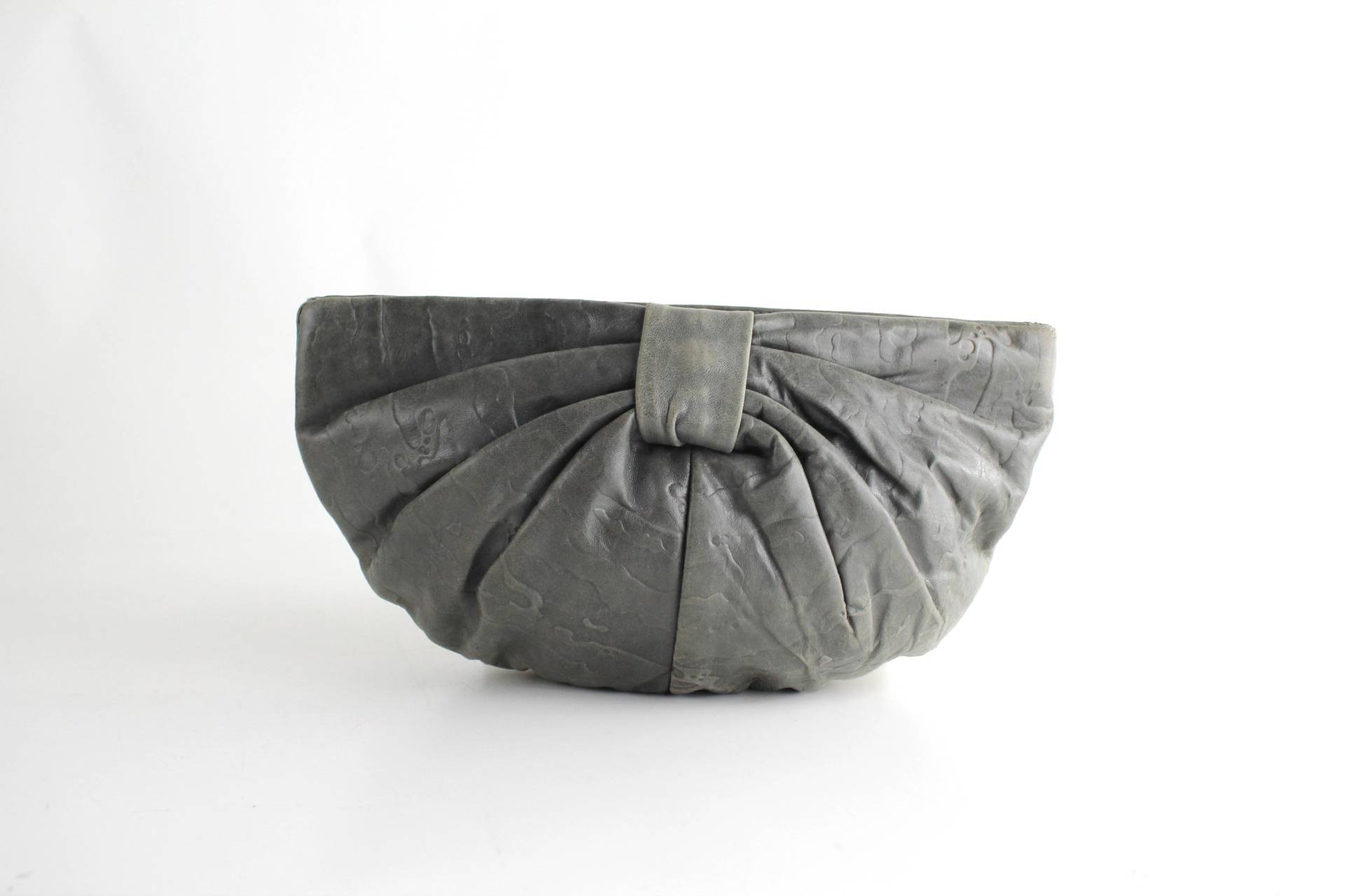 Vintage 70Er Jahre Leder Clutch Tasche | Geprägte Halbmond Geldbörse Minimale Strukturierte Scharnierrahmenhandtasche Hergestellt in Den Usa von VerseauVintage