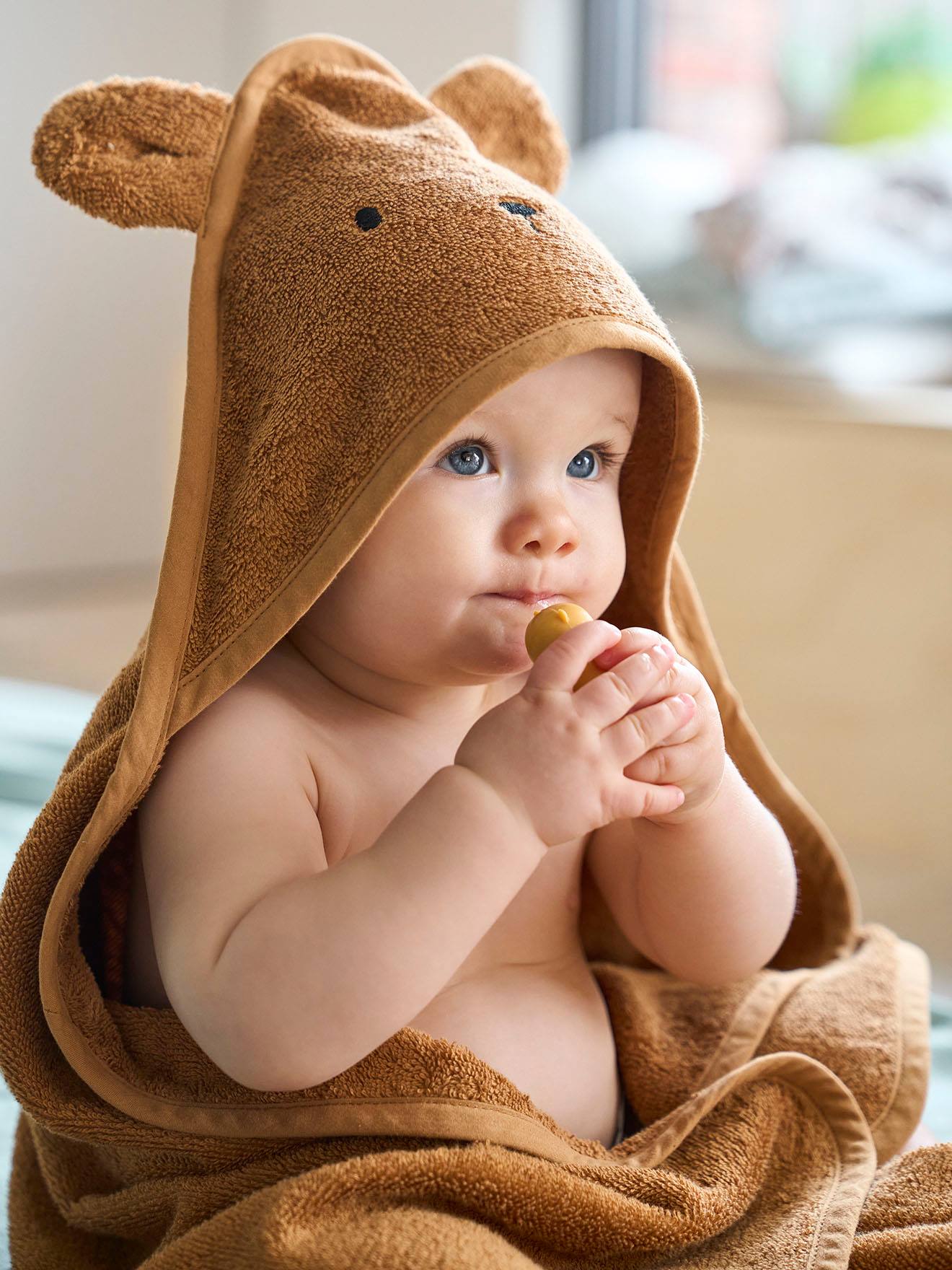 Bio-Kollektion: Baby-Set aus Badetuch und Waschhandschuh von Vertbaudet