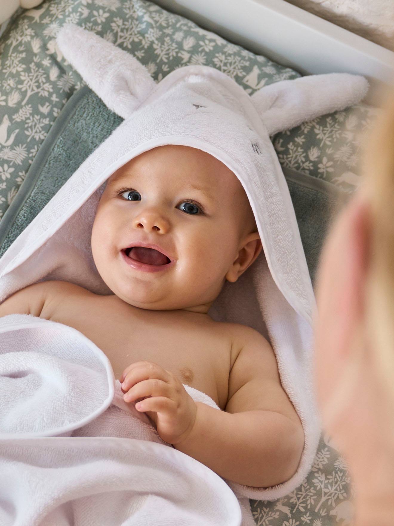 Bio-Kollektion: Baby-Set aus Badetuch und Waschhandschuh von Vertbaudet