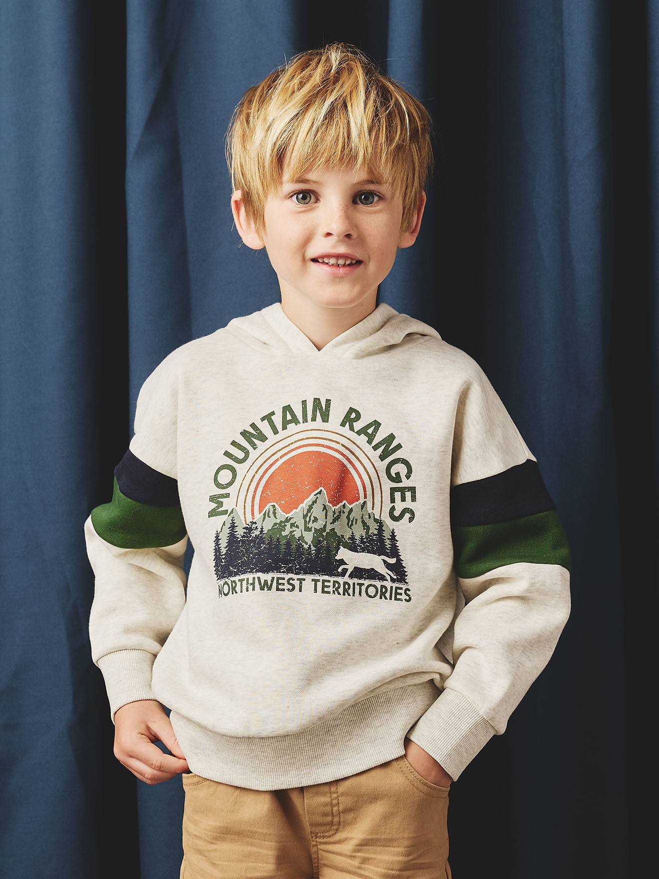 Jungen Kapuzensweatshirt mit Prints ADVENTURE von Vertbaudet