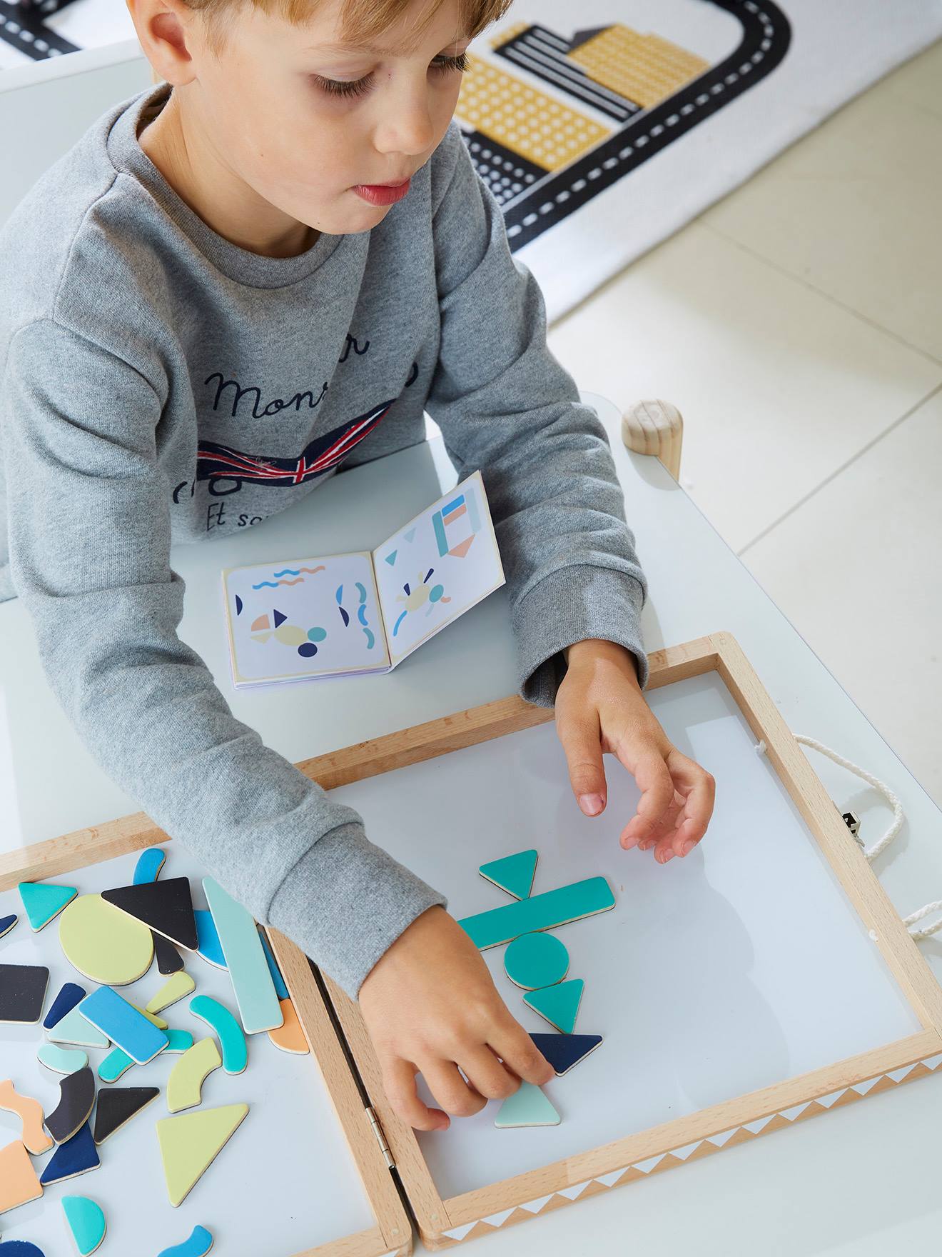 Kinder Spielbox mit Magnet-Klötzen von Vertbaudet