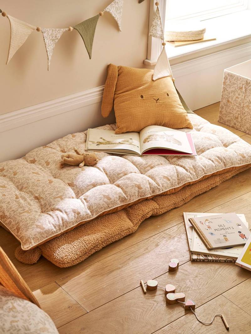 Kinderzimmer Bodenmatratze BABYLON mit Elefantenmuster zimt von Vertbaudet