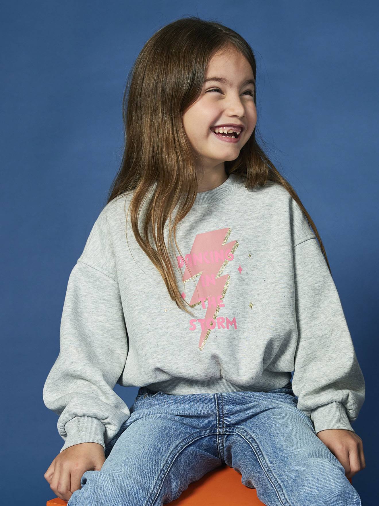 Mädchen Cropped-Sweatshirt mit Glitzerprint Mädchen Cropped-Sweatshirt mit Glitzerprint von Vertbaudet