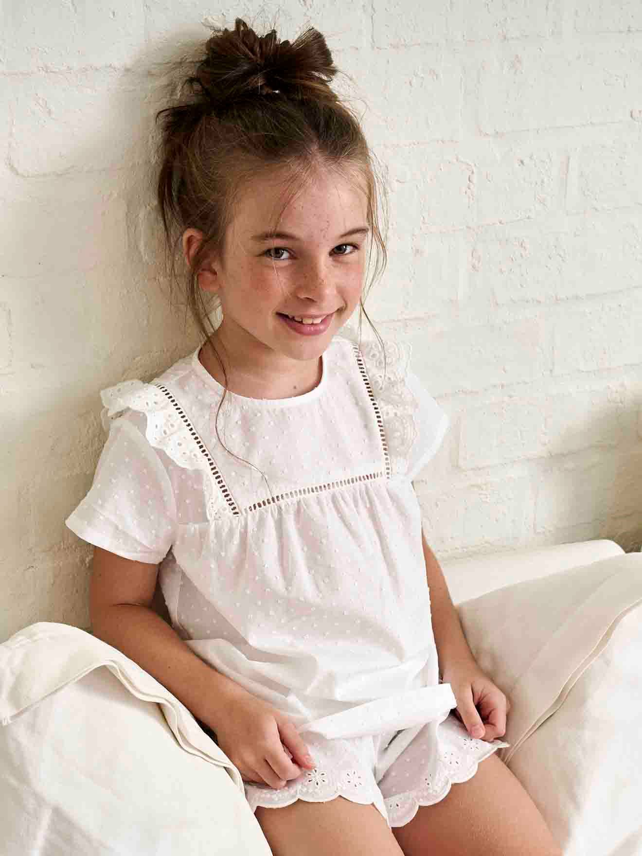 Mädchen Sommer-Schlafanzug mit Lochstickerei von Vertbaudet