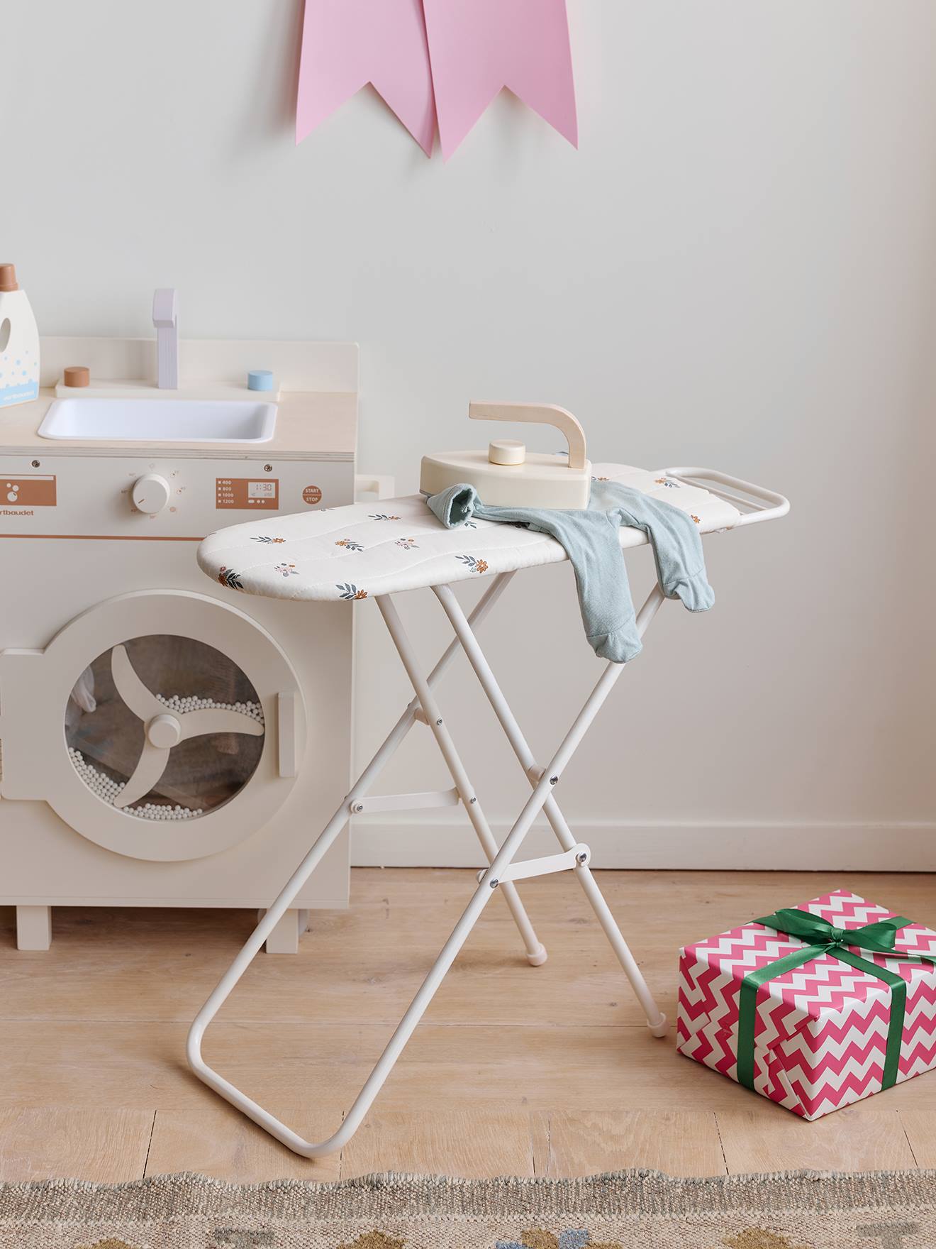Bürett mit Bügeleisen RETRO FLOWER für Kinder von Vertbaudet