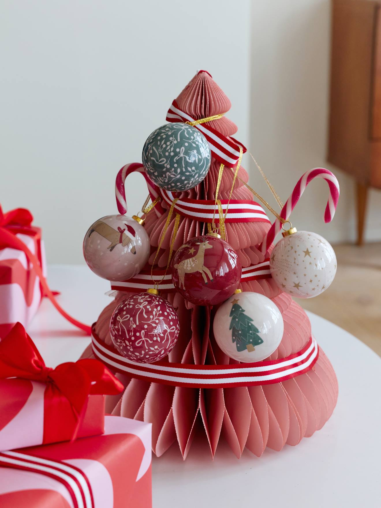 Set aus 6 Weihnachtskugeln 3D von Vertbaudet