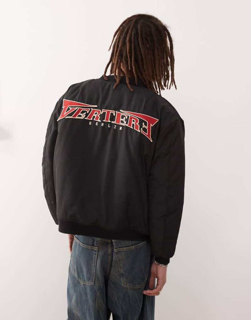 Vertere Berlin - Wattierte Bomberjacke in Schwarz mit Logo-Stickerei von Vertere Berlin