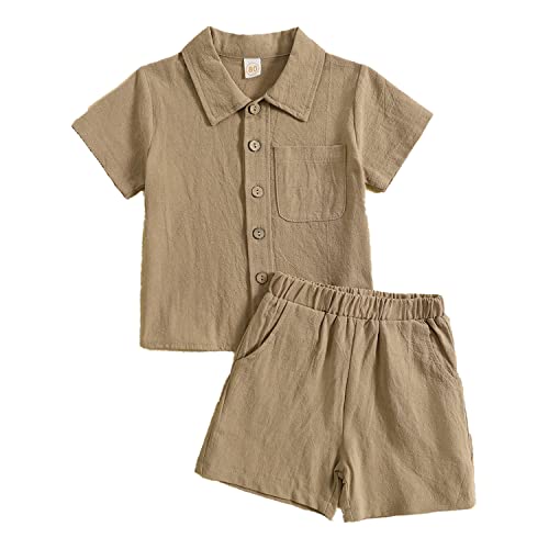 Verve Jelly Kleinkind Baby Jungen Kleidung Baumwolle Leinen Kurzarm T-Shirt Einfarbig Knopf Top Kurze Hosen 2-teiliges Sommer Outfit Set Braun 120 3-4 Jahre von Verve Jelly