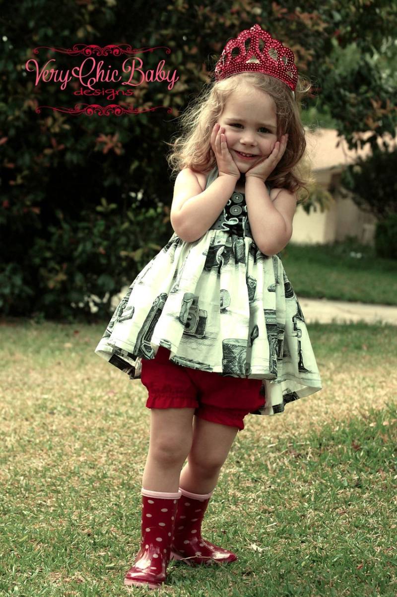 Bild Perfekt Neckholder Ellie Top Vintage Kamera Sommerkleid, Mädchen Geburtstag Kleid, Urlaubs Festzug Kleid von VeryChicBaby