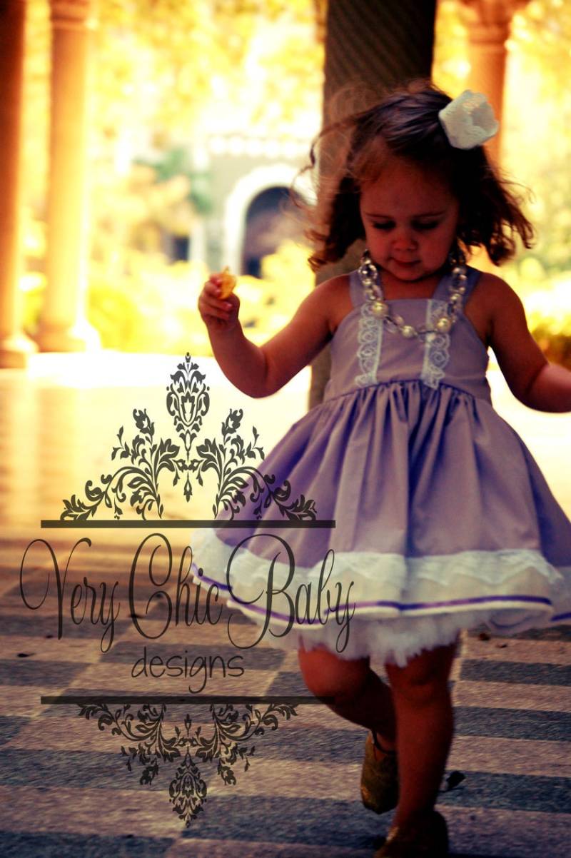 Sofia Die Erste Mädchenkleid Sofja Kostüm Sofie Geburtstagskleid Kleine Mädchen Kostüm von VeryChicBaby