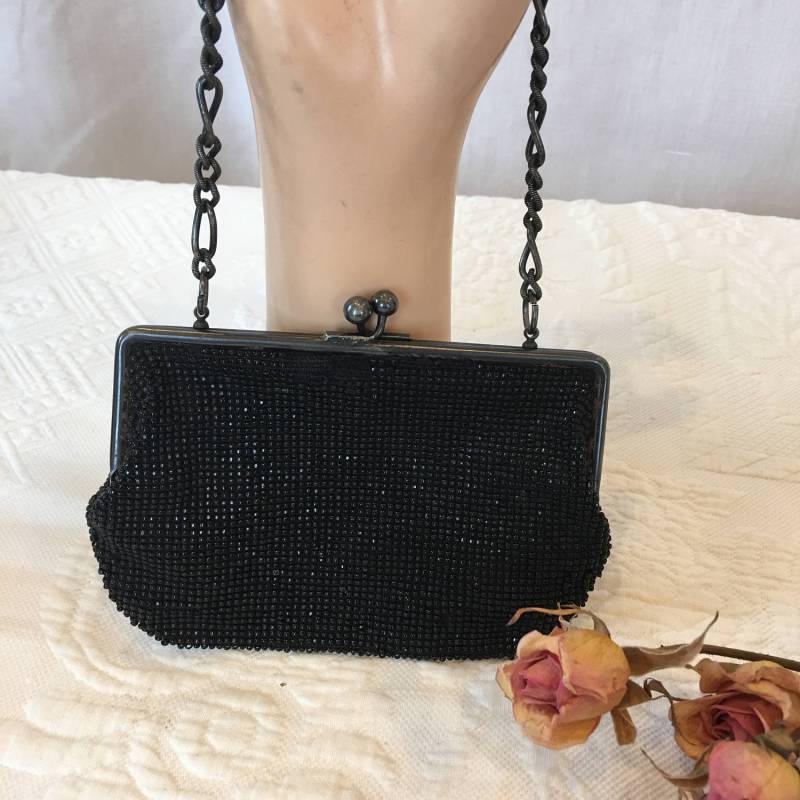 Vintage Schwarze Perlen Geldbörse An Kette. Kleine in Schwarz Perlen. Druckknopfverschluss Und Kettengriff. Kinderfutter von VeryVictorianStudio