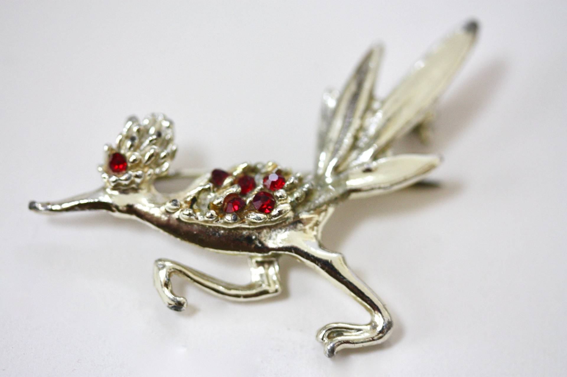 Unikat Roter Strass Vintage Vogel Anstecknadel Silber Mit Roten Strasssteinen von VeryVintageFinds