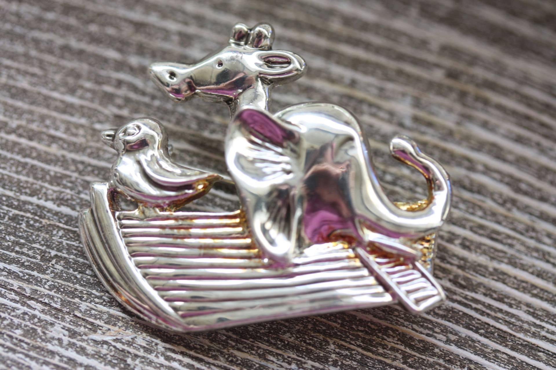 Vintage Noahs Arche Pin - Elefant, Giraffe, Vogel New View Signiert von VeryVintageFinds