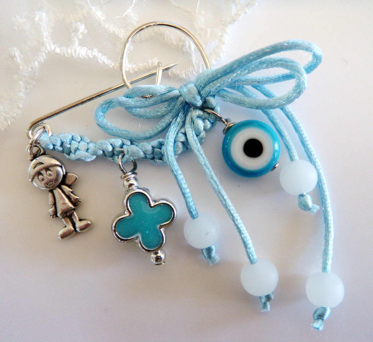 Baby Boy Sicherheitsnadel Brosche Viel Glück, Handgefertigte Pin, Neugeborenen Bösen Blick Schutz Brosche, Babypartygeschenk Mit Kreuz - 1 Stück Baby Boy Sicherheitsnadel Brosche Viel Glück, Handgefertigte Pin, Neugeborenen Bösen Blick Schutz Brosche, Babypartygeschenk Mit Kreuz - 1 Stück von VessCrafts