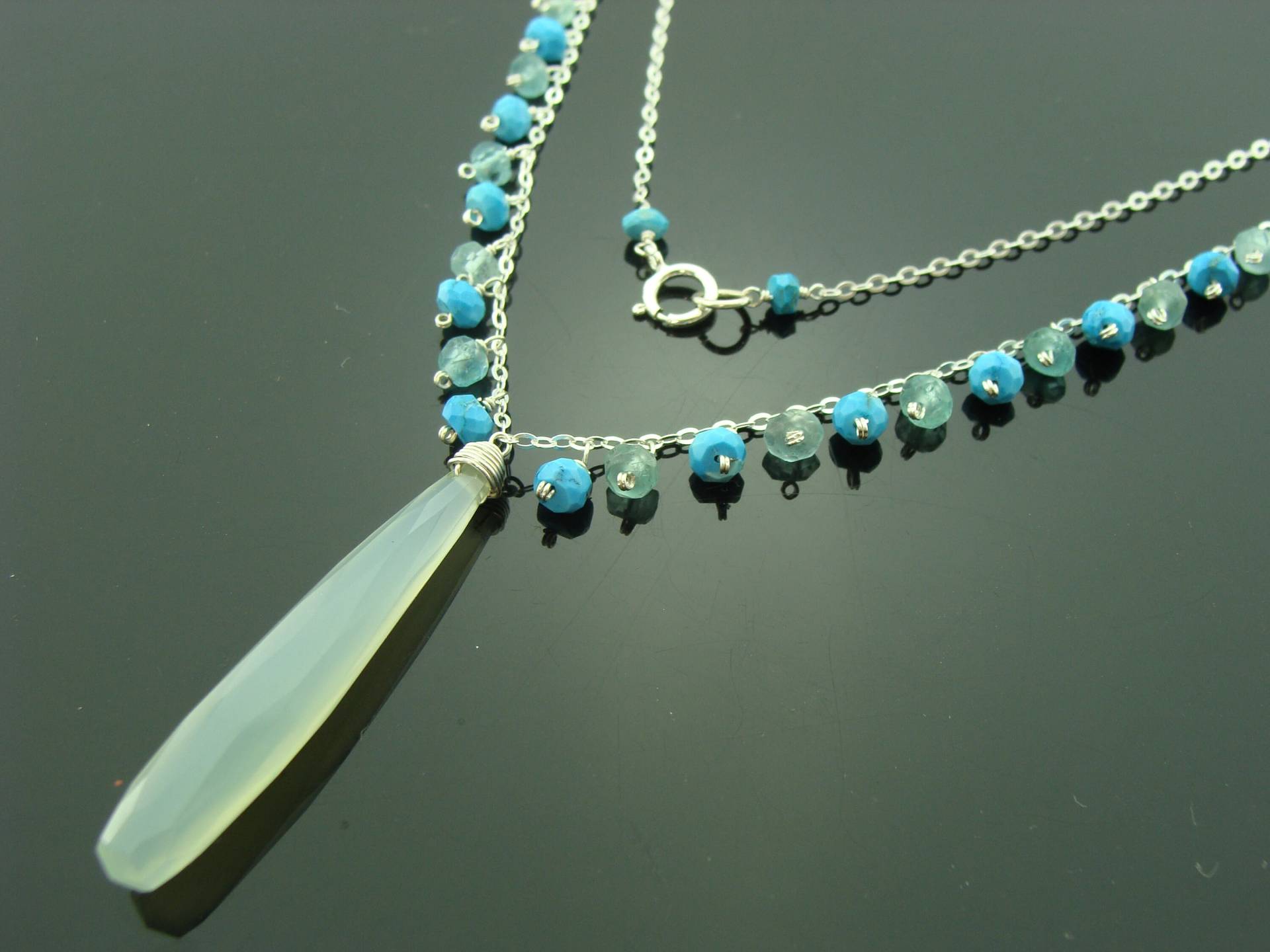 Aqua Blue Chalcedon-Türkis-Apatit-Halskette 925 Sterlingsilber Handgemachtes Edelstein-Schmuckgeschenk Für Sie Dezember Birthstone von VestaJewelry