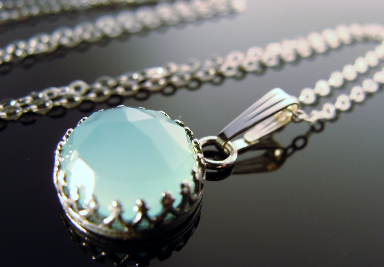 Aqua Chalcedon Anhänger Facettierte Lünette Set Edelstein 925 Sterling Silber Weiche Blau Halskette Geschenk von VestaJewelry