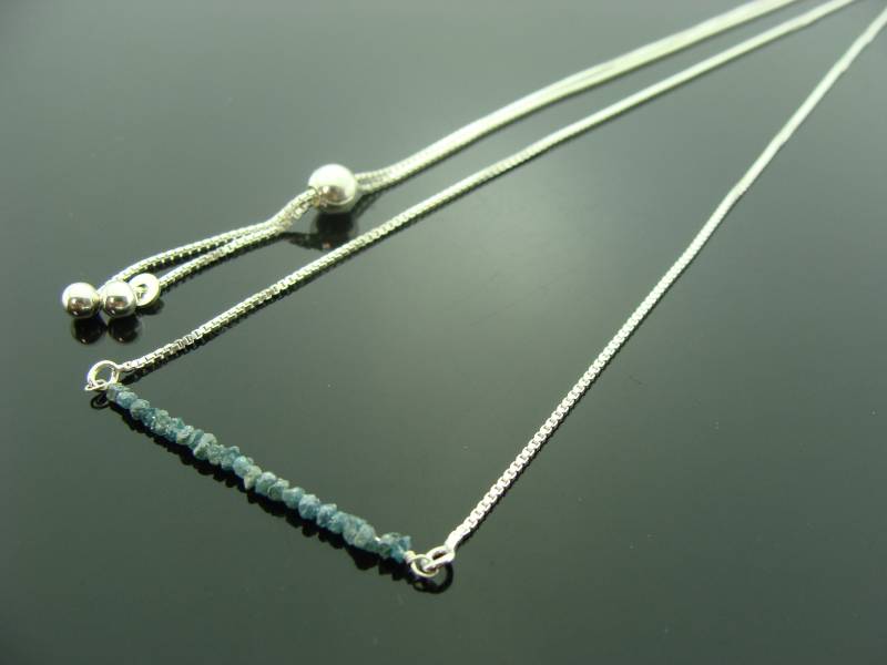 Blaue Rohdiamant Halskette 925 Sterling Silber Verstellbare Quaste Natürlicher Ungeschliffener Edelstein Schmuck Handgemachtes Geschenk Für Sie Blaue Rohdiamant Halskette 925 Sterling Silber Verstellbare Quaste Natürlicher Ungeschliffener Edelstein Schmuck Handgemachtes Geschenk Für Sie von VestaJewelry