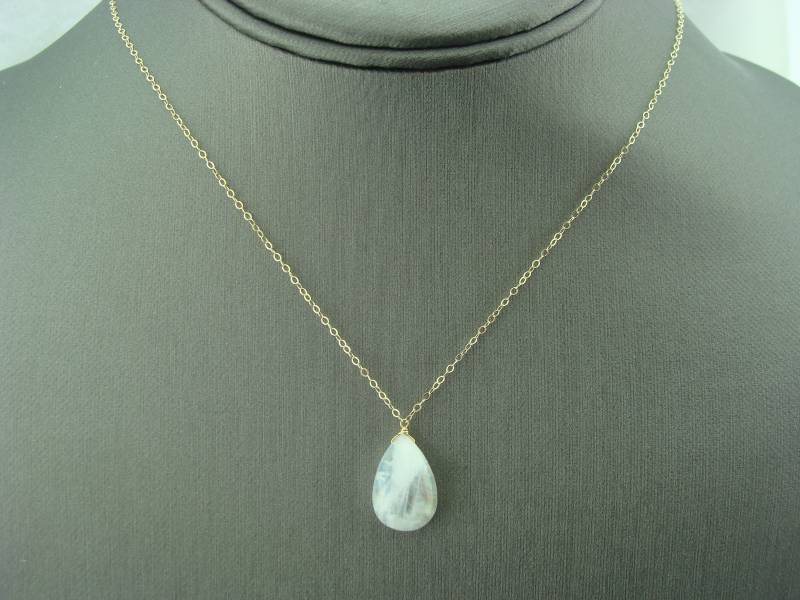 Echte Blaue Rohe Ungeschnittene Diamant-Halskette Sterlingsilber Oder 14K Gold Gefüllt Zierlicher Rauer Diamant-Anhänger Handgemachtes Schmuck Echte Blaue Rohe Ungeschnittene Diamant-Halskette Sterlingsilber Oder 14K Gold Gefüllt Zierlicher Rauer Diamant-Anhänger Handgemachtes Schmuck von VestaJewelry