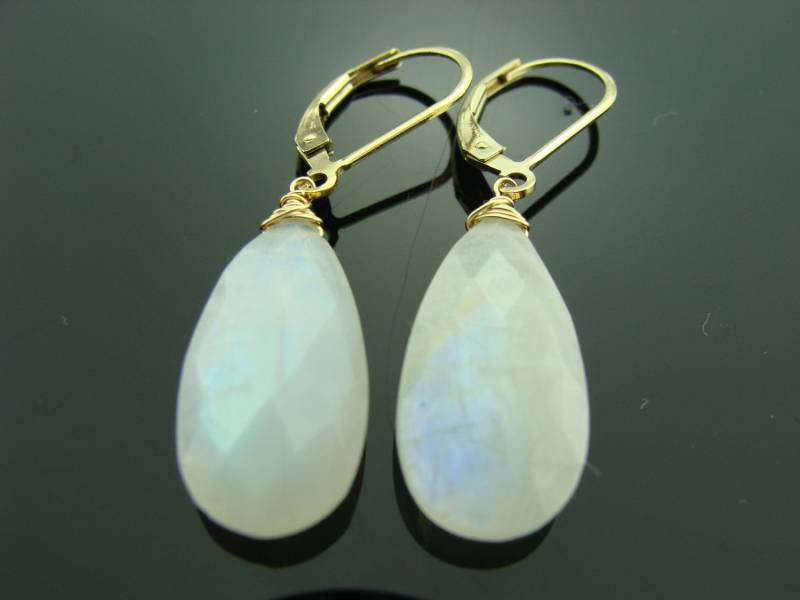 Facettierte Regenbogen Mondstein Ohrringe 14K Gold Filled Oder Sterling Silber Juni Geburtsstein Geschenk Für Sie von VestaJewelry