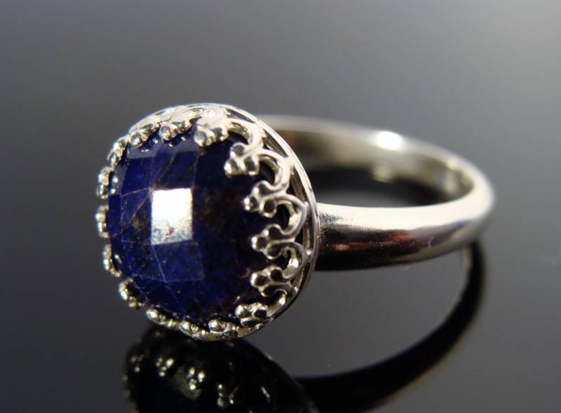 Facettierter Saphir Ring Bezel Set Edelstein 925 Sterling Silber Größe 7 Blauer Sapphire Schmuck September Birthstone Geschenk von VestaJewelry