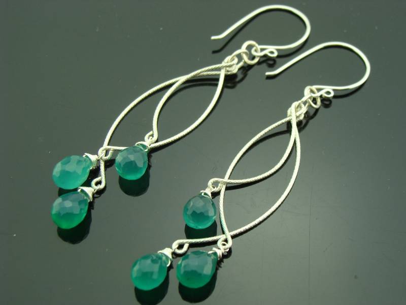 Grüne Onyx Chandelier Ohrringe Lange Ohrhänger 925 Sterling Silber Edelstein Schmuck Statement Handgemachtes Geschenk Für Sie von VestaJewelry