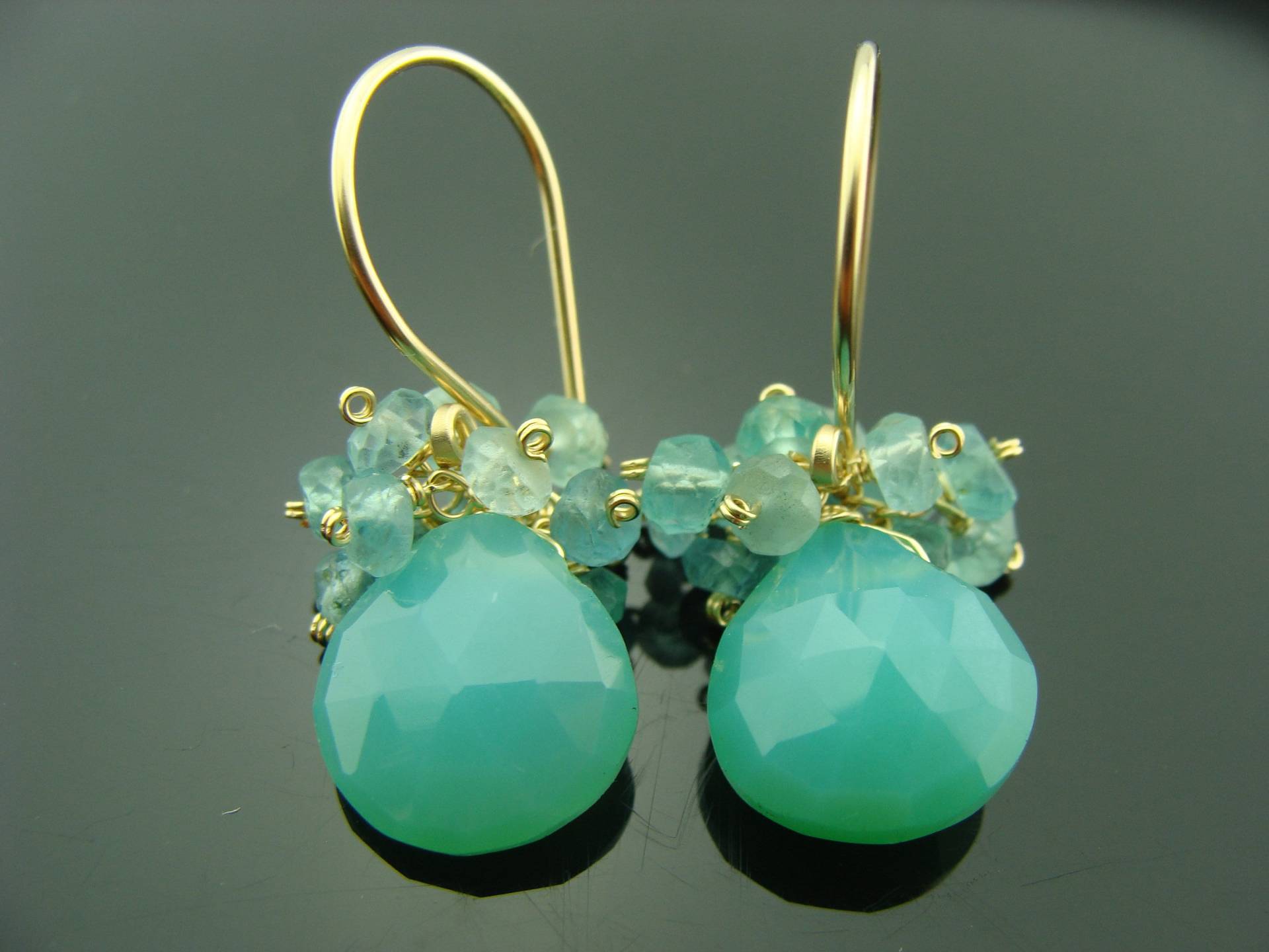 Grüner Chrysopras Chalcedon Apatit 14K Gold Filled Oder Sterling Silber Cluster Ohrringe Handgemachter Schmuck Geschenk Für Sie von VestaJewelry