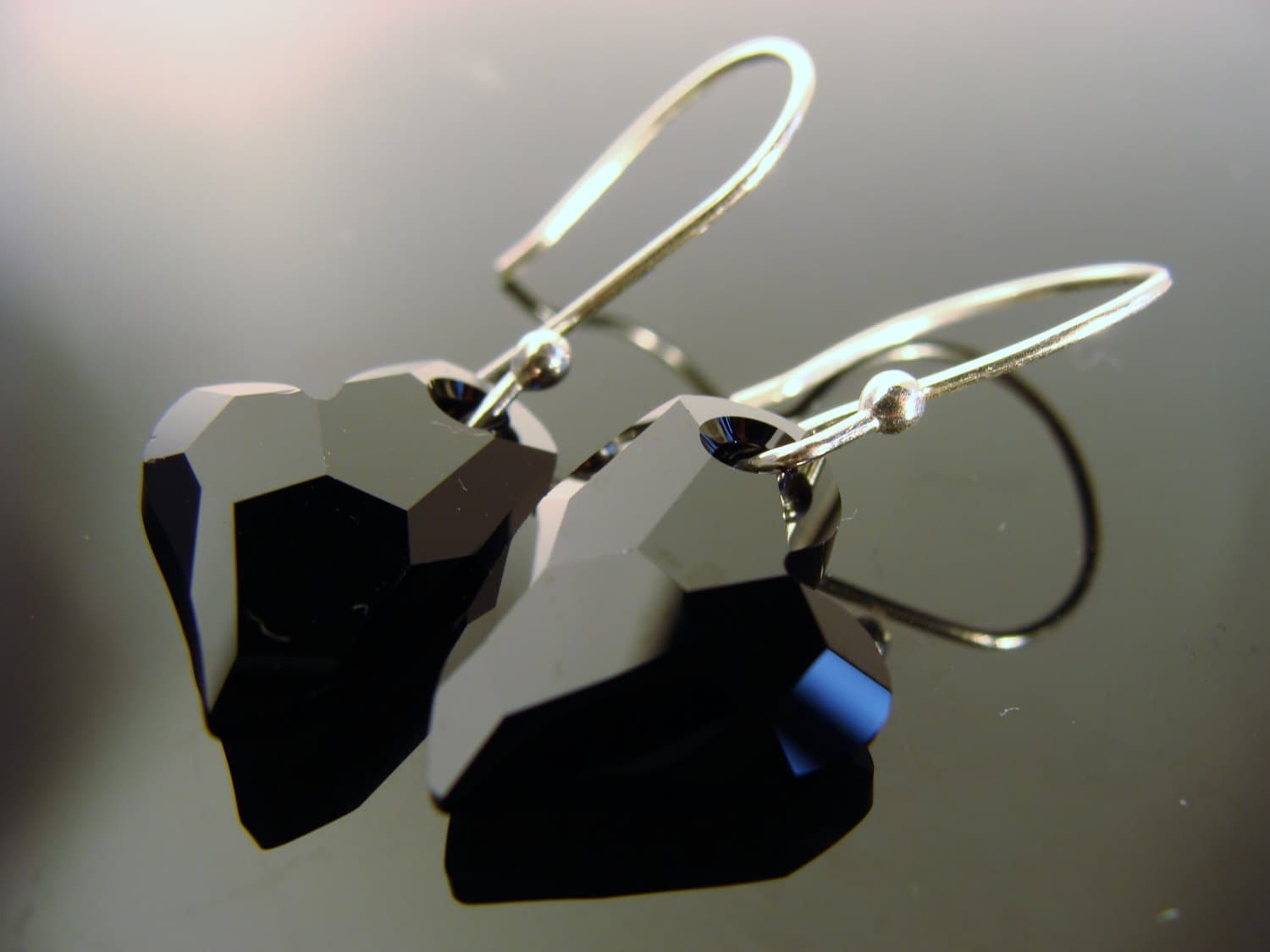 Jet Schwarz Herz Ohrringe Swarovski Kristall 925 Sterling Silber Devoted To You Schmuck von VestaJewelry