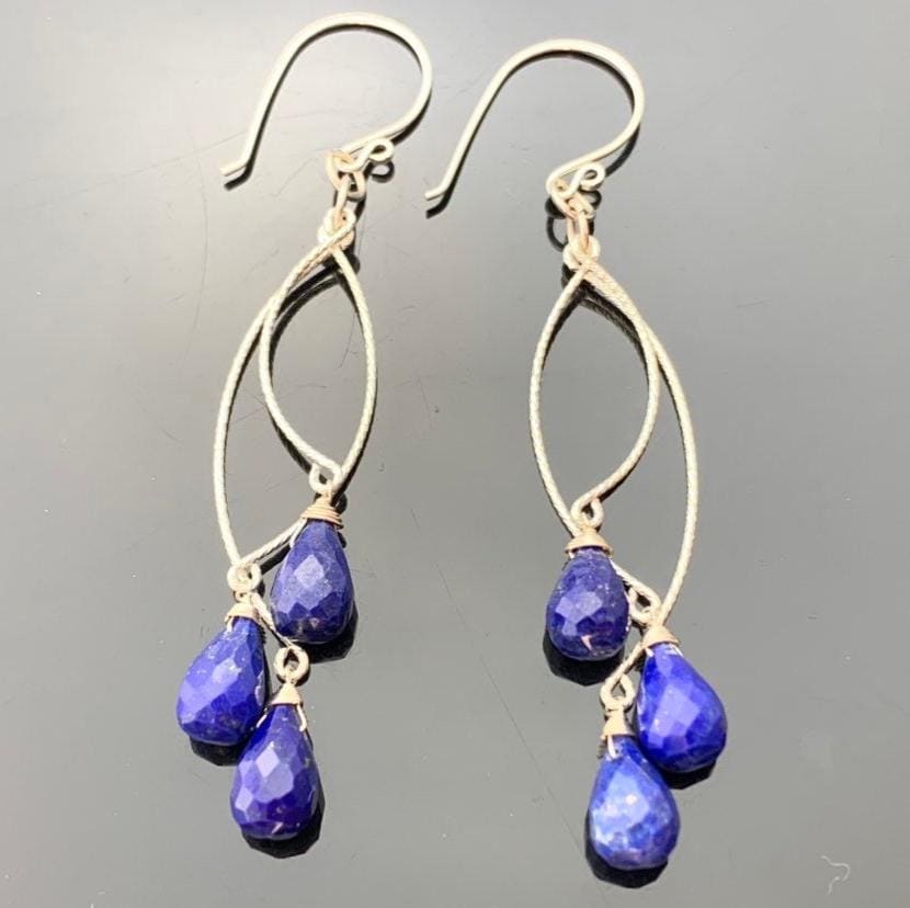 Lange Lapis Lazuli Kronleuchter Ohrringe 925 Sterlingsilber Mutige Blaue Edelsteinanhänger von VestaJewelry