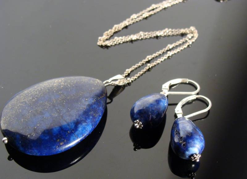 Lapislazuli Halskette Ohrringe Set. 925 Sterling Silber Edelstein Schmuck. Blauer Stein Geschenk Set von VestaJewelry