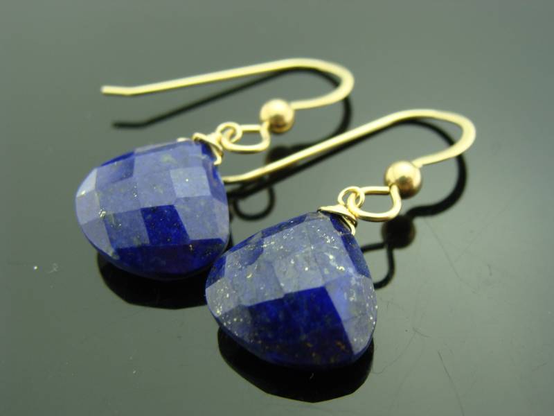 Lapislazuli Tropfen Ohrringe 14K Massivgold Tiefblaue Edelsteinohrringe Handgemachtes Schmuckgeschenk Luxusgeschenk Für Sie von VestaJewelry