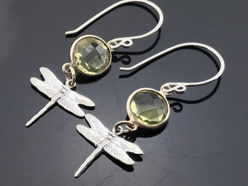 Zitronenquarz Libellen Ohrringe 925 Sterlingsilber Gelbe Edelsteinanhänger Naturinspirierter Schmuck von VestaJewelry
