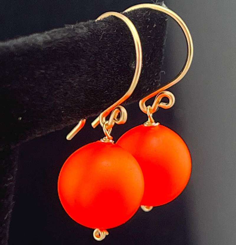 Neon Orange Swarovski Kristall Ohrringe 925 Sterling Silber Oder 14K Gold Filled von VestaJewelry