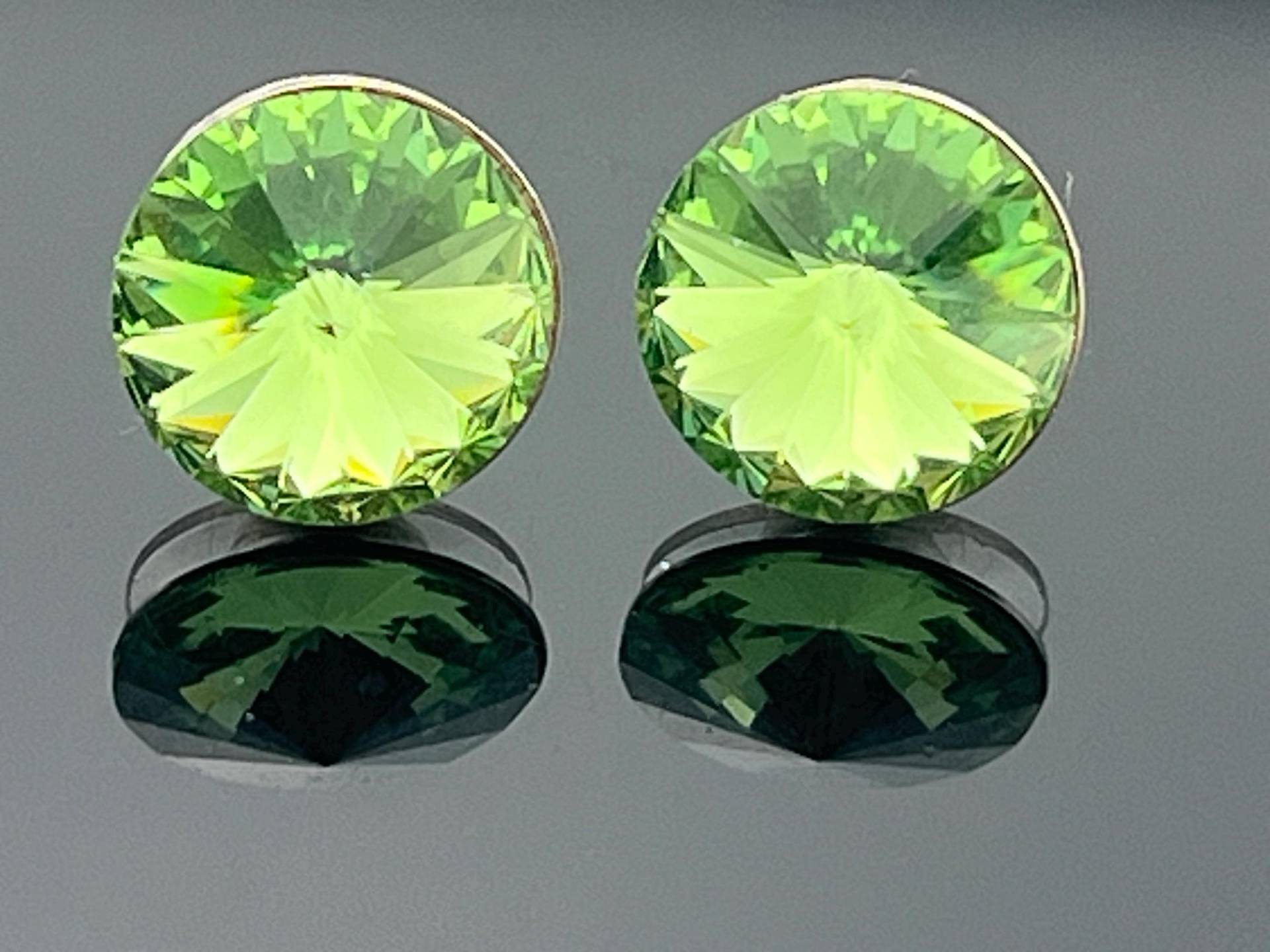 Peridot Swarovski Kristall Ohrstecker 12 Mm Rivoli 925 Sterling Silber Beiträge August Birthstone von VestaJewelry