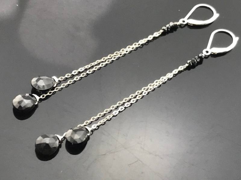 Rohe Schwarze Diamant & Spinell Tropfen Lange Ohrringe Sterling Silber Oder 14K Gold Gefüllt Edgy Luxe Geschenk Handgemachter Schmuck von VestaJewelry