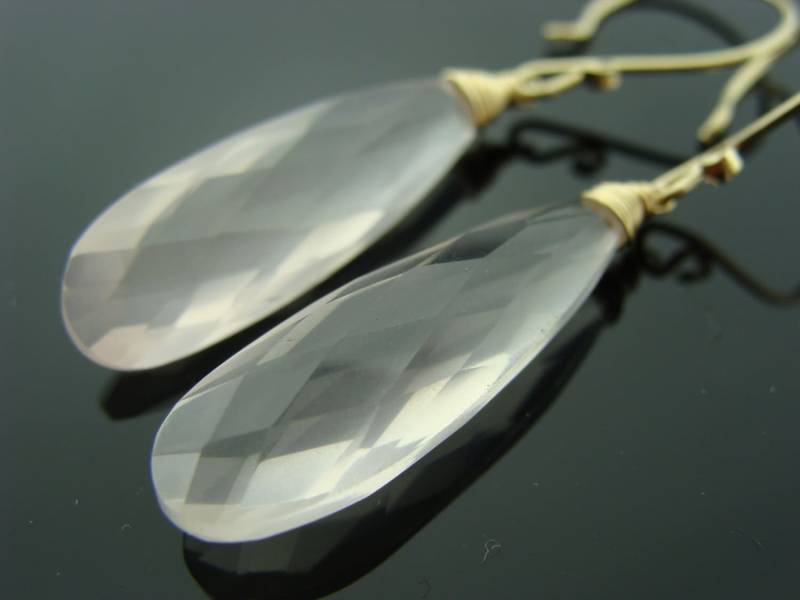 Rosenquarz Längliche Tropfen Ohrringe 14K Gold Filled Oder 925 Sterling Silber Edelstein Schmuck von VestaJewelry