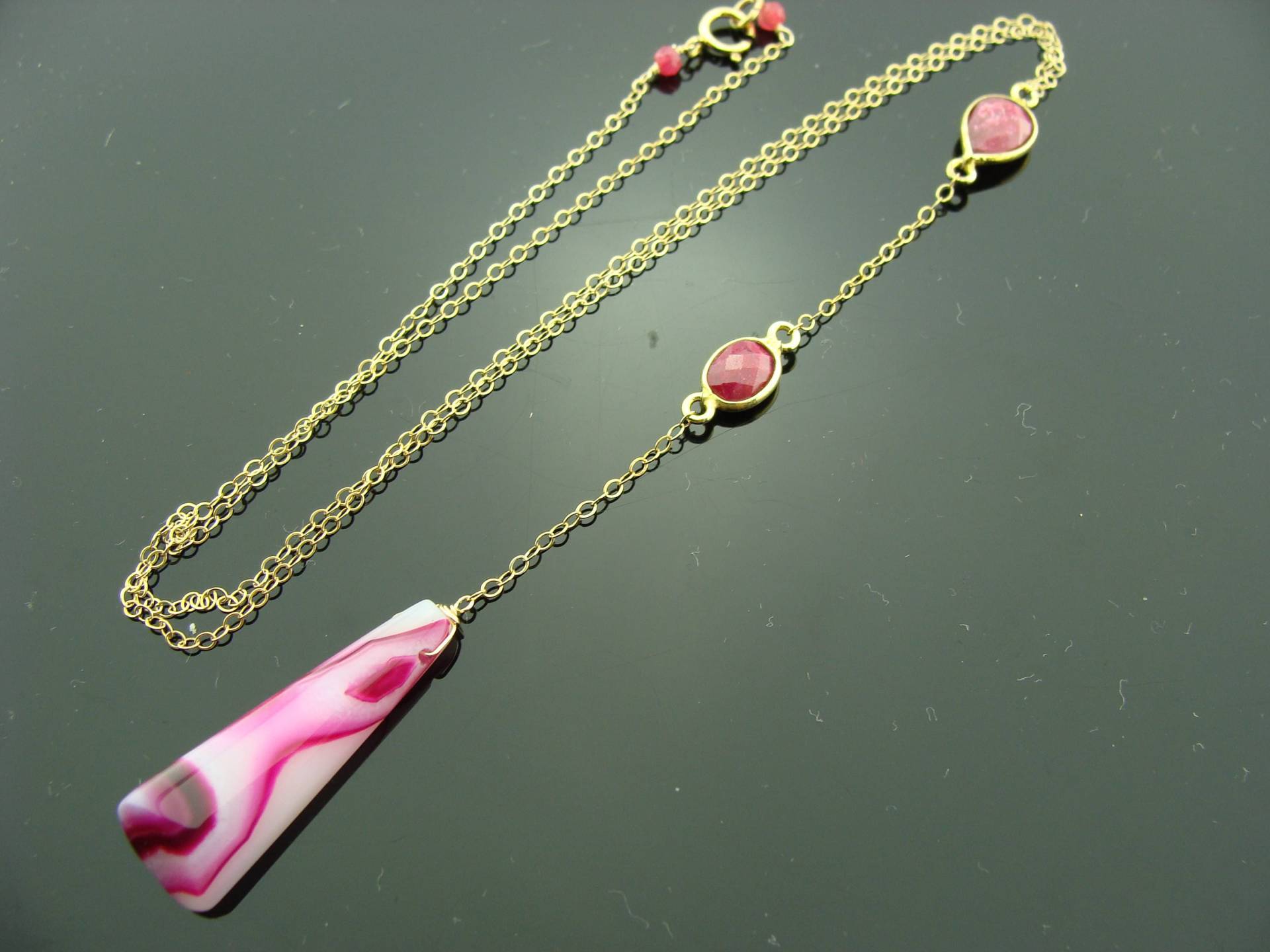 Rubin Und Rosa Achat Y-Halskette 14K Gold Füllte Edelstein Tropfen Halskette Handgemachtes Schmuck Geschenk Für Sie von VestaJewelry