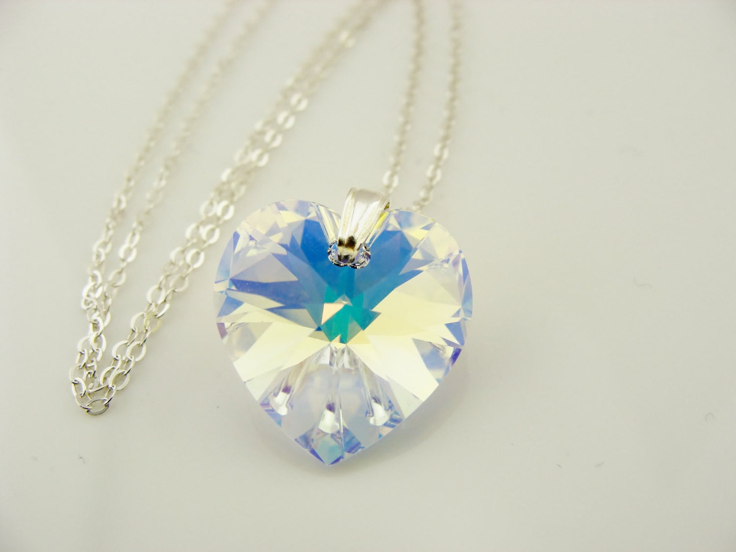 Swarovski Crystal Ab Herz Anhänger Halskette 925 Sterling Silber Schillerndes Funkeln Geschenk Für Sie Zierlicher Brautschmuck von VestaJewelry