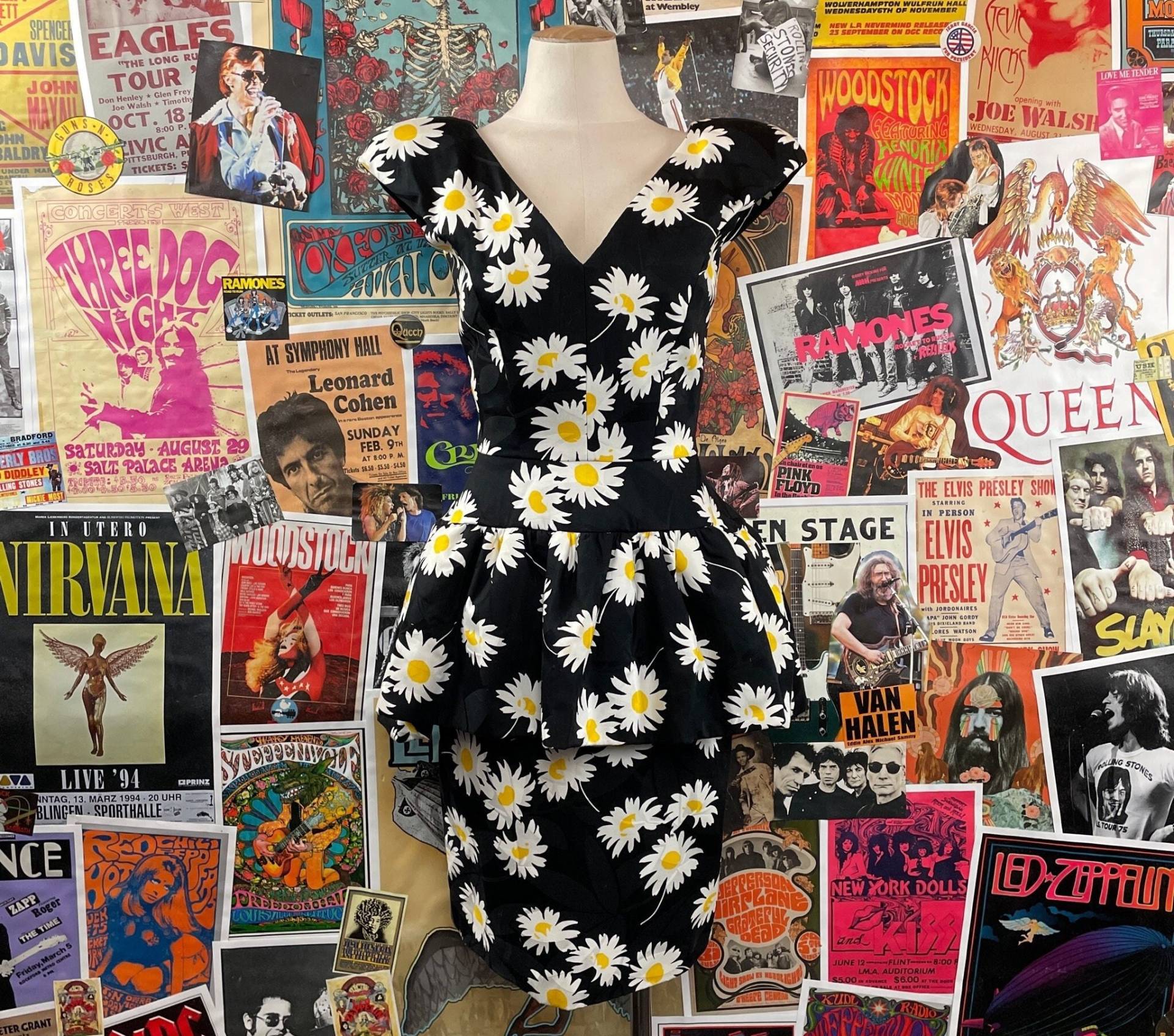 Vintage Damen 80Er Jahre Schwarz Gelb & Weiß Floral Daisy Print V-Ausschnitt Flügelärmel Schößchen Kleid Größe Xs, Retro Flower Summer Tea Dress von VettedVintageWares