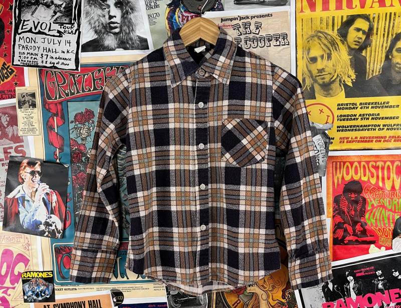 Vintage Jungen Kinder 70Er-80Er Jahre Pflaume Grau Kariert Langarm Baumwolle Button Up Flanell Shirt Größe 12 Alter 9-10 Herbst Top Back To School von VettedVintageWares